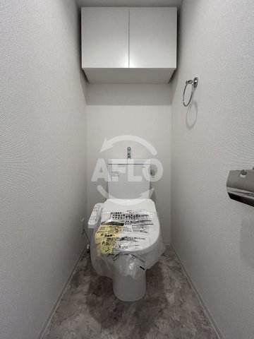 トイレ　セレニテ新大阪アリエ　トイレ