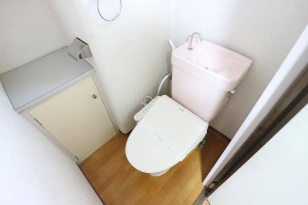 トイレ　トイレ