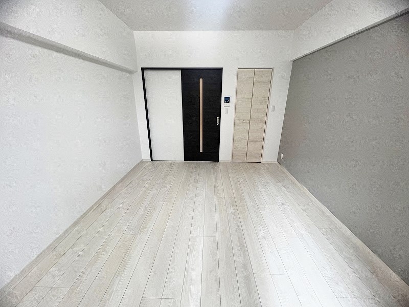 居室・リビング　★洋室8.7帖★