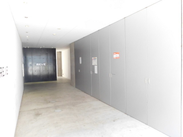 エントランス　デザイナーズです