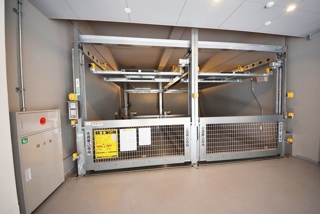 駐車場　敷地内駐車場