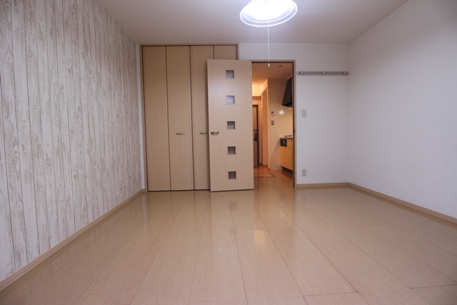 居室・リビング　ゆったり過ごせる居間です