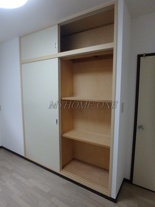 収納　洋室収納