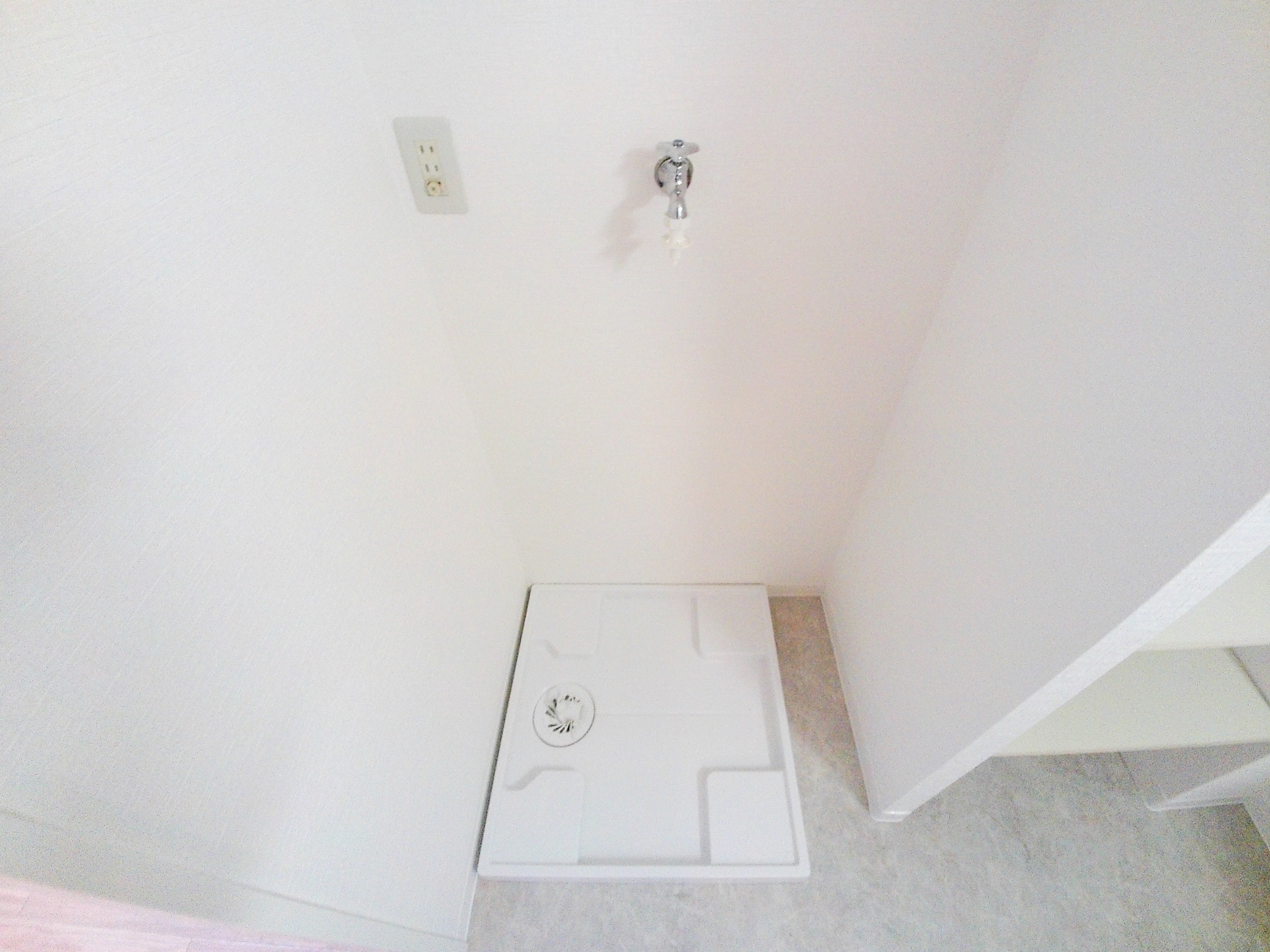 庭　着替えスペースと室内洗濯機置場