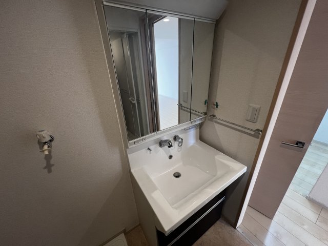 洗面設備　洗髪洗面化粧台です！