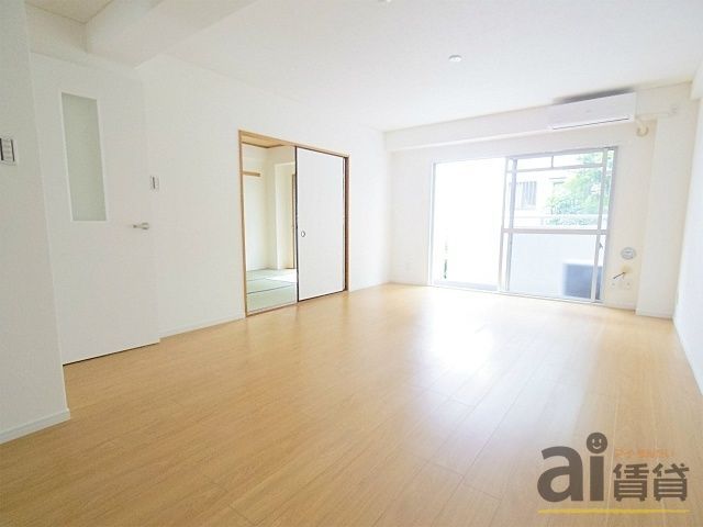 居室・リビング　同仕様写真