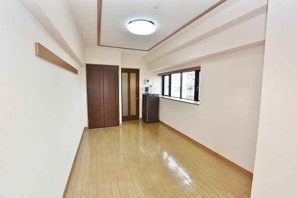 居室・リビング　★洋室8.5帖★(クロス現況優先)