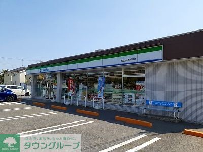 コンビニ　ファミリーマート千葉おゆみ野五丁目店（コンビニ）まで640m