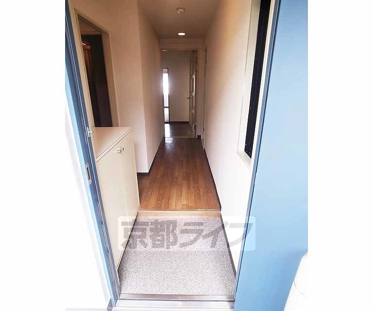 玄関　玄関からです！