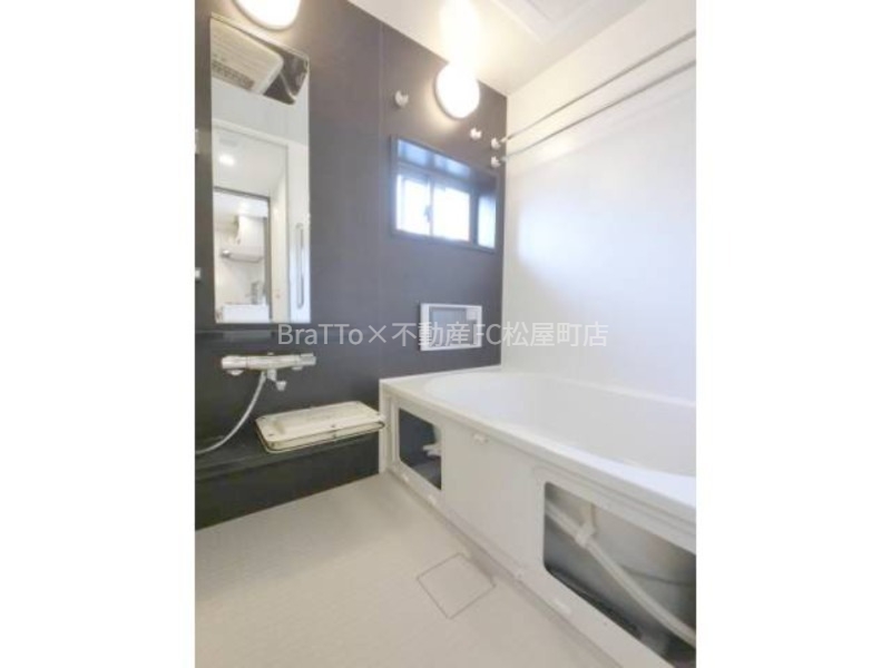 バス・シャワールーム　バス（浴室乾燥機・追い炊き機能・浴室テレビ付き）