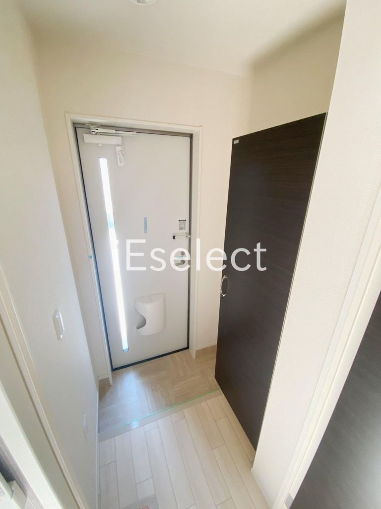 玄関　シューズボックス付き玄関です♪