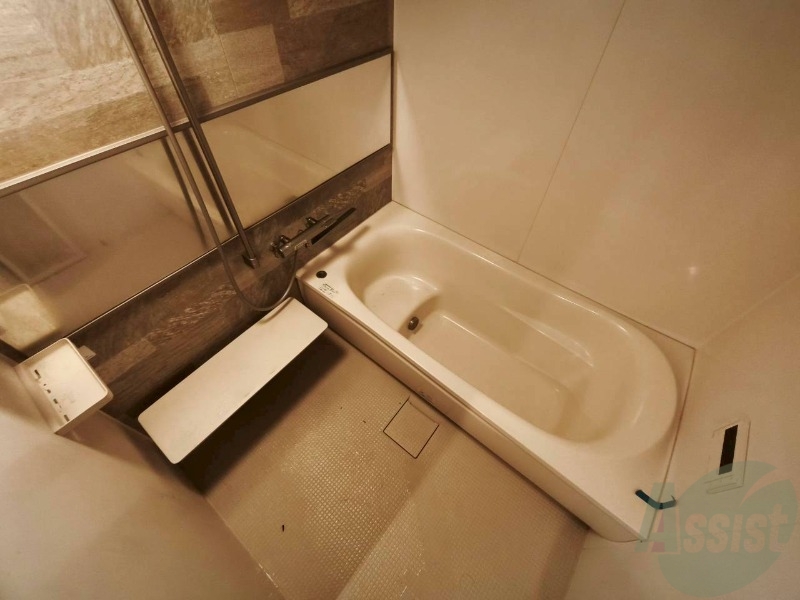 バス・シャワールーム　お風呂です！一日の疲れを癒してくださいね！