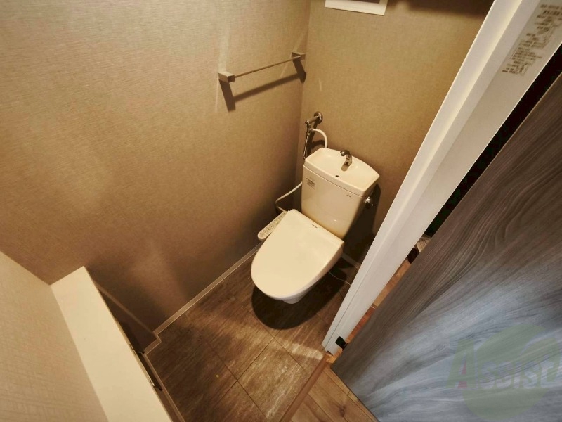 トイレ　ウォシュレット機能がついたトイレ。安心して使用できますね。