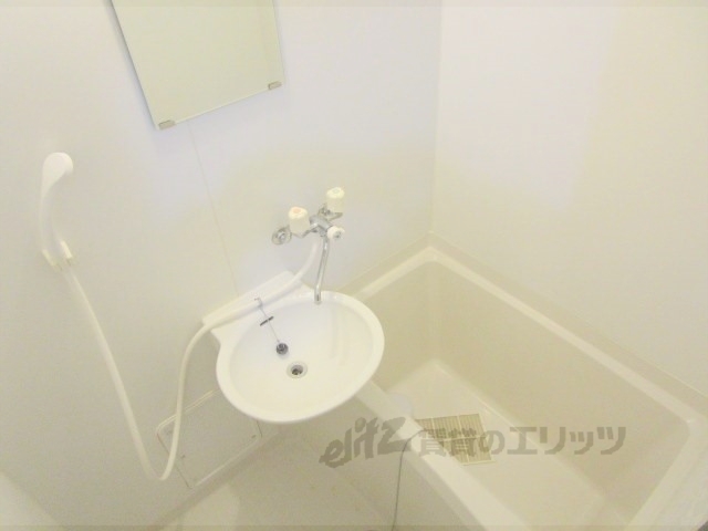 バス・シャワールーム　バス