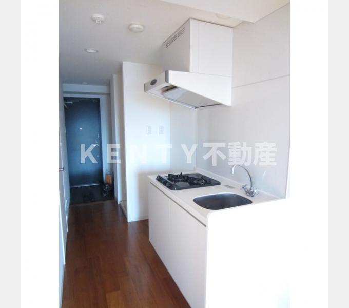 キッチン　コンパクトなキッチンで掃除もラクラク