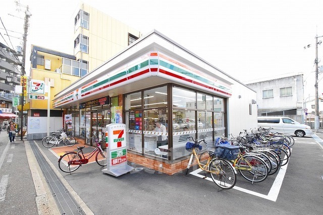 コンビニ　セブンイレブン　近鉄長瀬駅北店（コンビニ）まで380m