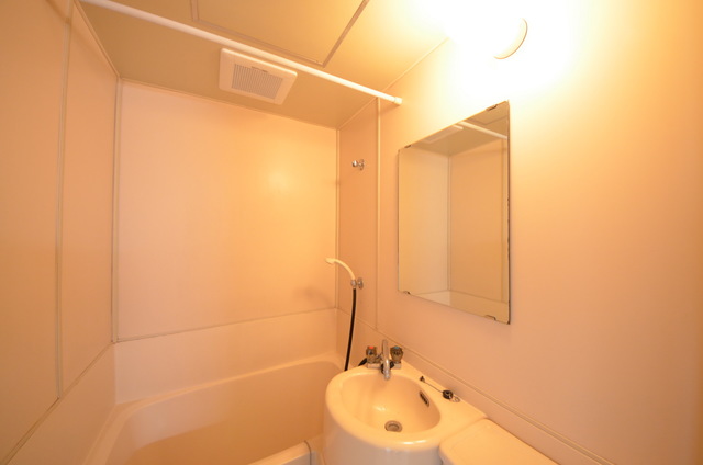 洗面設備　～ハミガキ、ハミガキ～