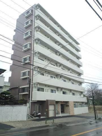建物外観　※反転タイプ、別部屋写真使用。