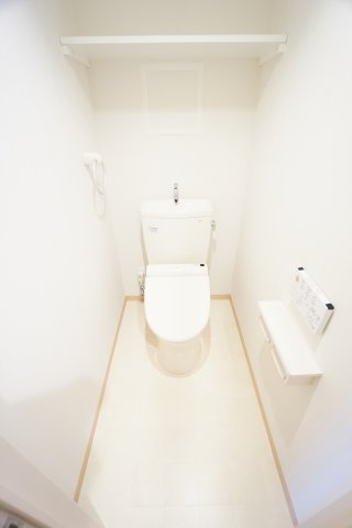 トイレ　※同物件・同タイプの写真です。