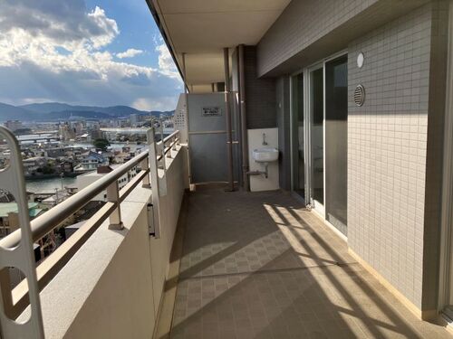バルコニー　バルコニー