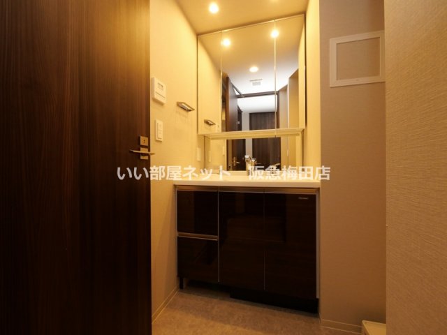 洗面設備　同仕様写真となります。