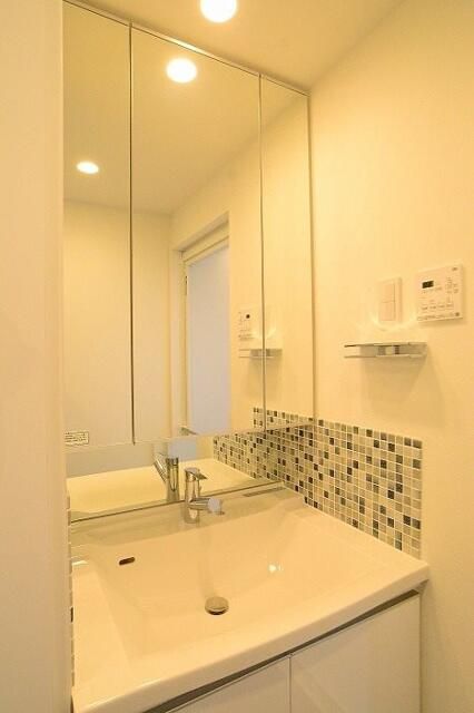 洗面設備　忙しい朝には欠かせない洗面所です