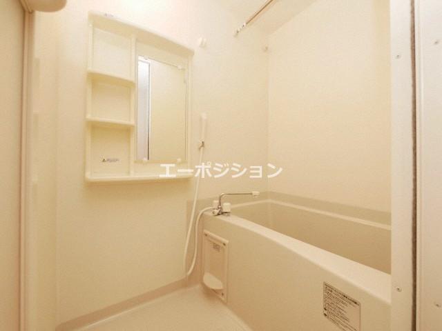 収納　プレサンス難波元町