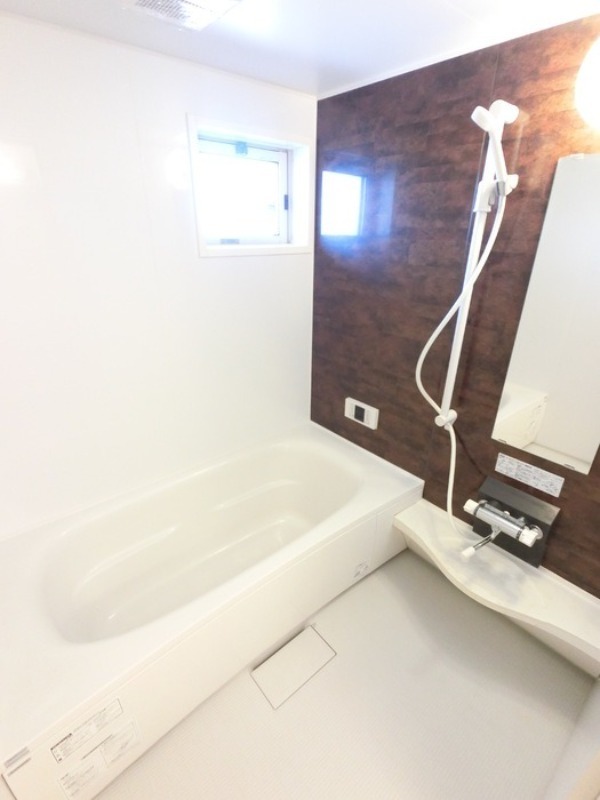 バス・シャワールーム　図面と現状に相違がある場合には現状を優先