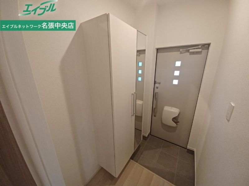 玄関　同型参考写真