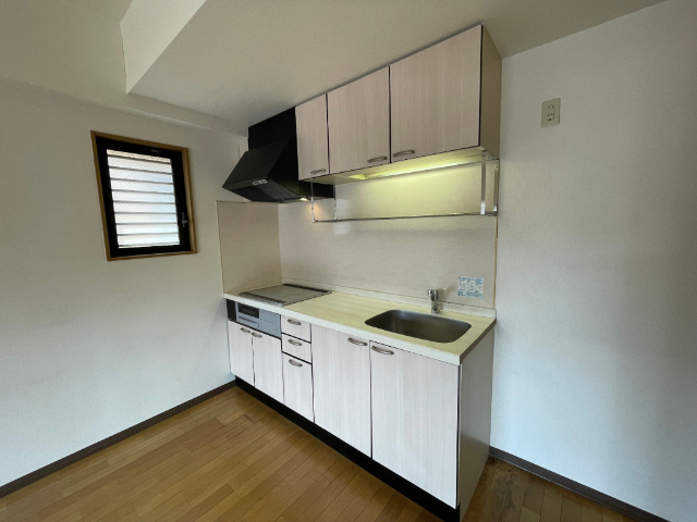 キッチン　ＩＨコンロのシステムキッチンです