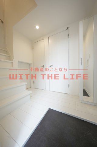 玄関　※同建築会社施工物件の写真※現状優先