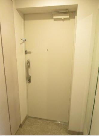 玄関　※別部屋参考写真