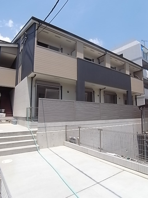 建物外観　まだ築の浅い物件です。