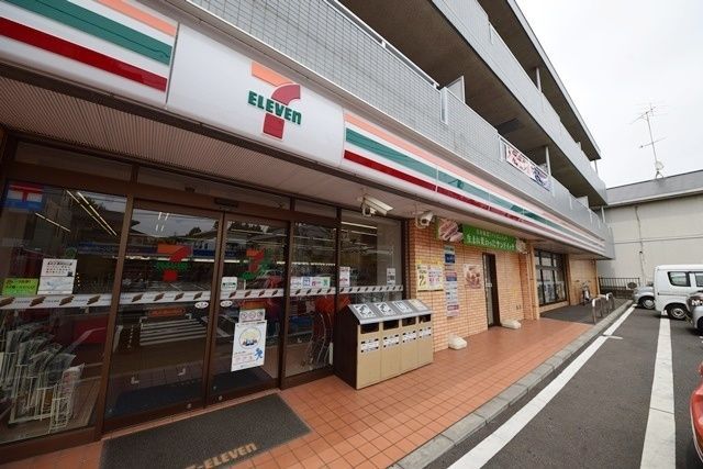 コンビニ　セブンイレブン横浜瀬谷南店（コンビニ）まで141m