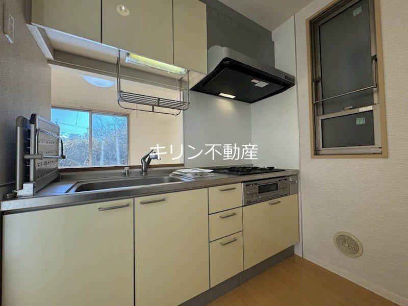 キッチン　同建会社同モデル