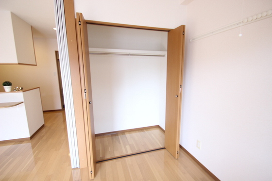 収納　※別部屋の写真です