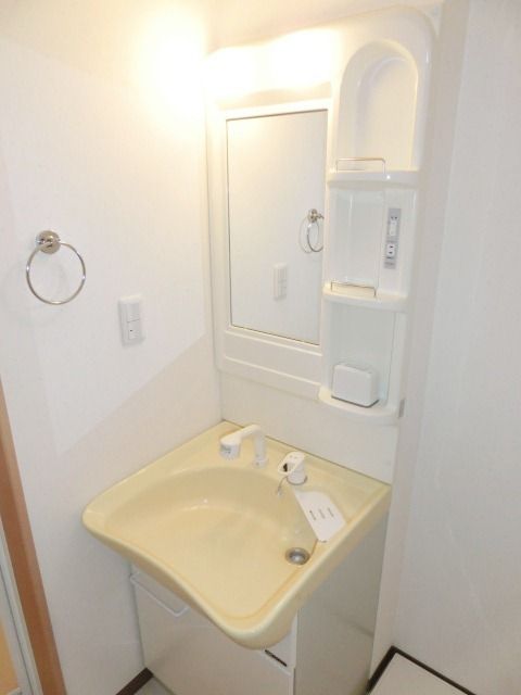 洗面設備　忙しい朝には欠かせませんね