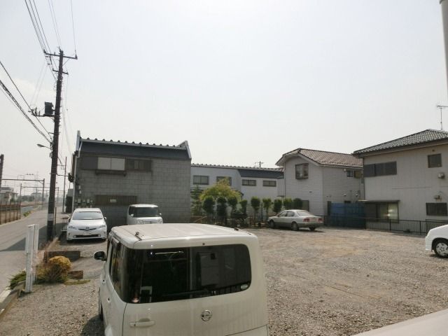 眺望　目の前は駐車場です