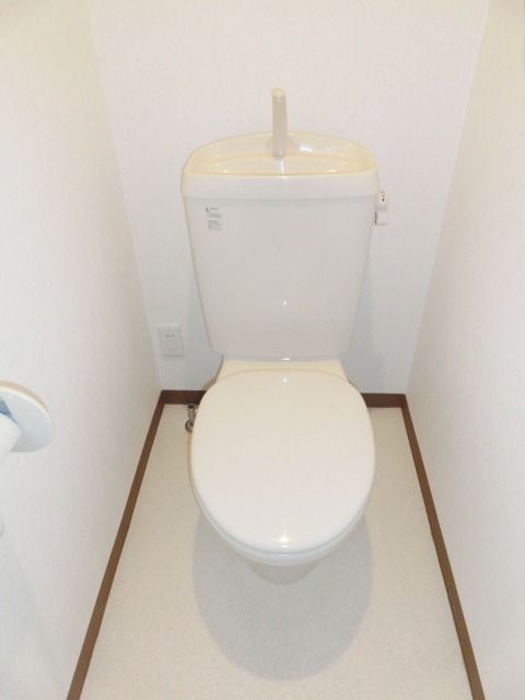 トイレ　清潔感のあるトイレです