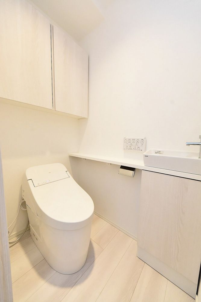 トイレ　写真は同タイプ住居です。