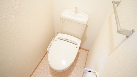 トイレ　シャワー付きトイレ