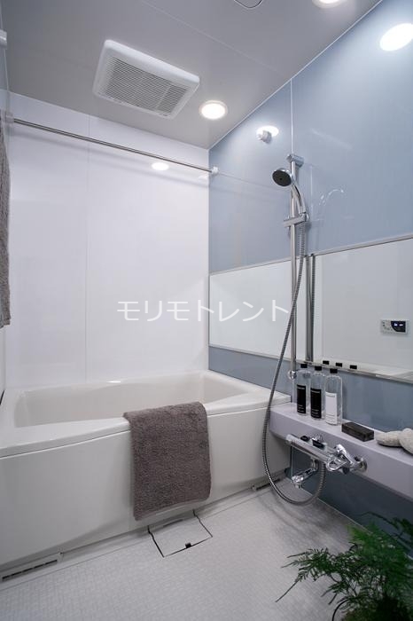 バス・シャワールーム　室内参考写真（モデルルーム）