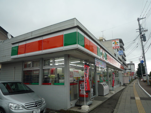コンビニ　サンクス宮町4丁目店（コンビニ）まで525m
