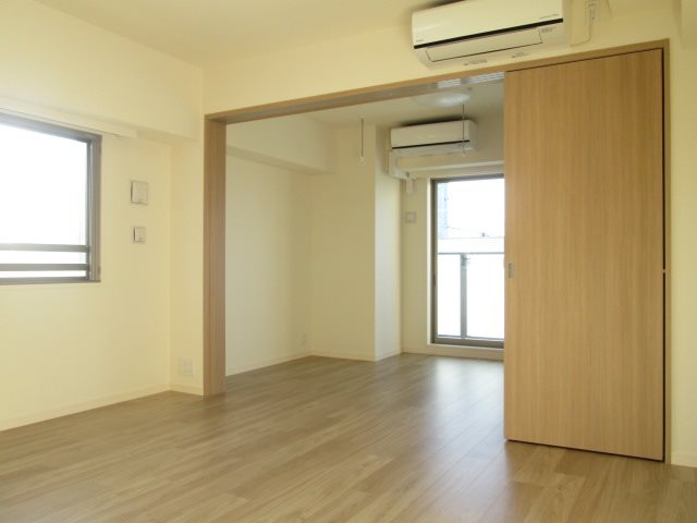 居室・リビング　別号室参照写真