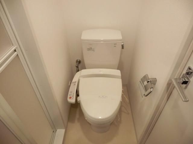 トイレ　お部屋探しは株式会社　タウンハウジング　までお気軽にお問合…