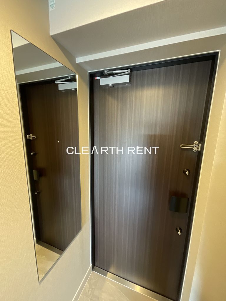 玄関　★姿見つき★