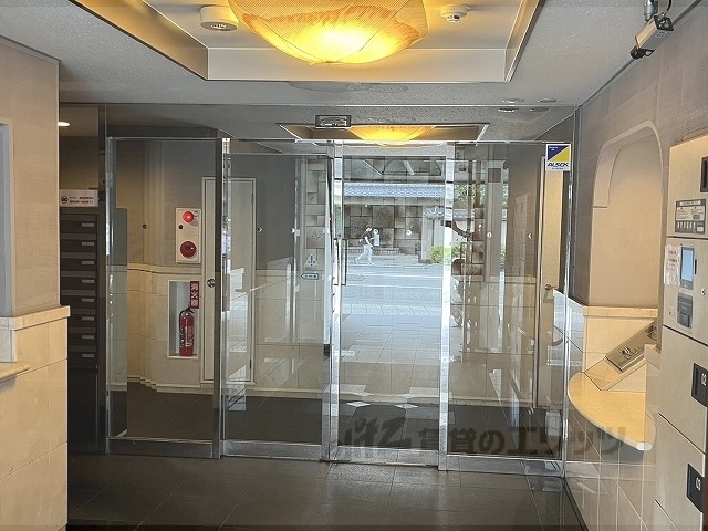 ロビー　ロビー