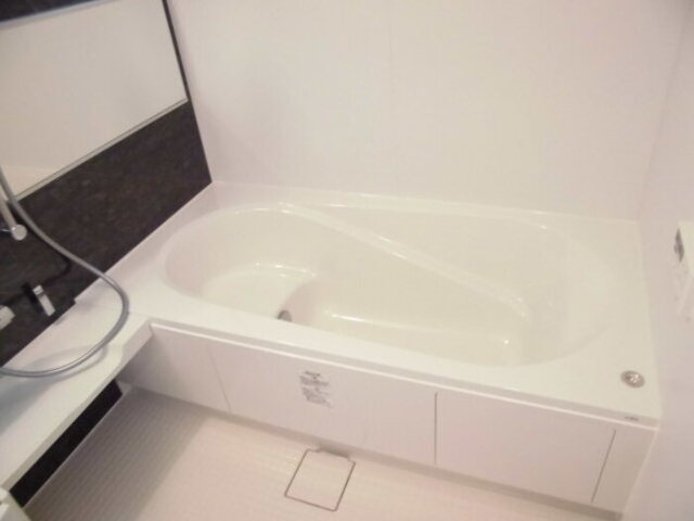 バス・シャワールーム　一坪風呂