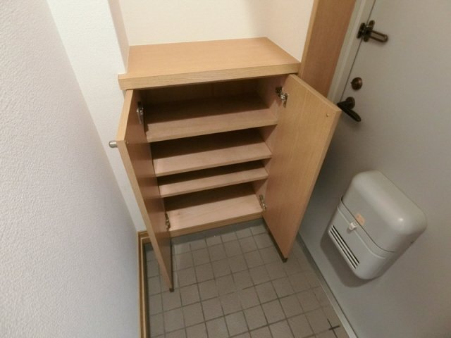 玄関　シューズボックス付き玄関