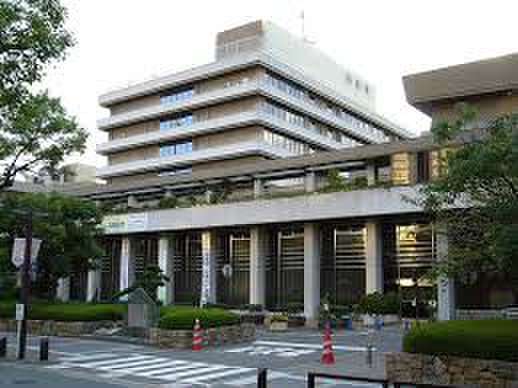 役所　西宮市役所（役所）まで900m